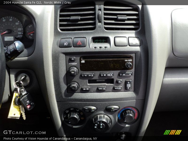Nordic White / Gray 2004 Hyundai Santa Fe GLS