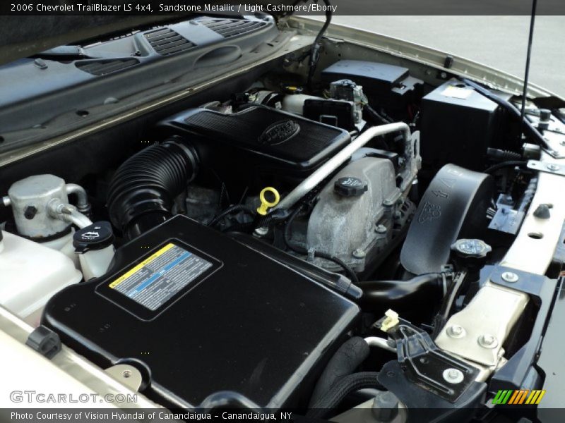 Sandstone Metallic / Light Cashmere/Ebony 2006 Chevrolet TrailBlazer LS 4x4