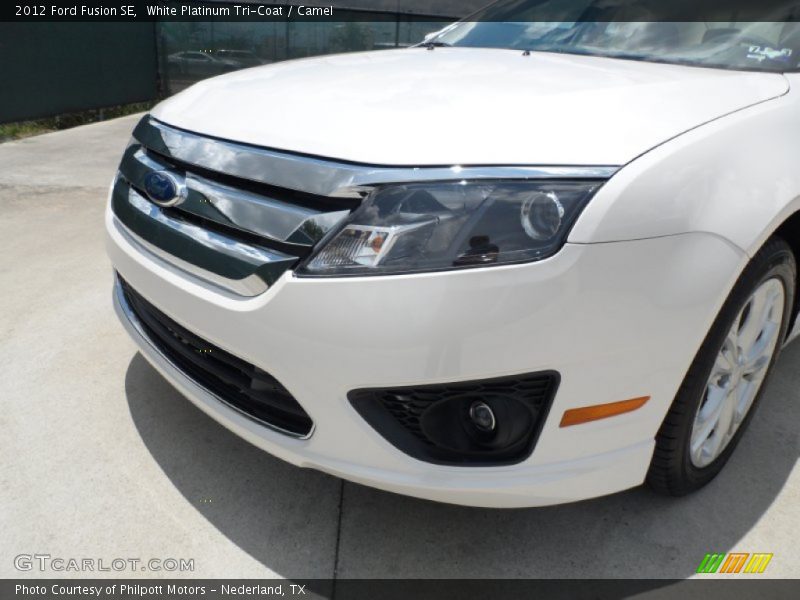 White Platinum Tri-Coat / Camel 2012 Ford Fusion SE
