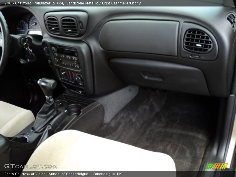 Sandstone Metallic / Light Cashmere/Ebony 2006 Chevrolet TrailBlazer LS 4x4