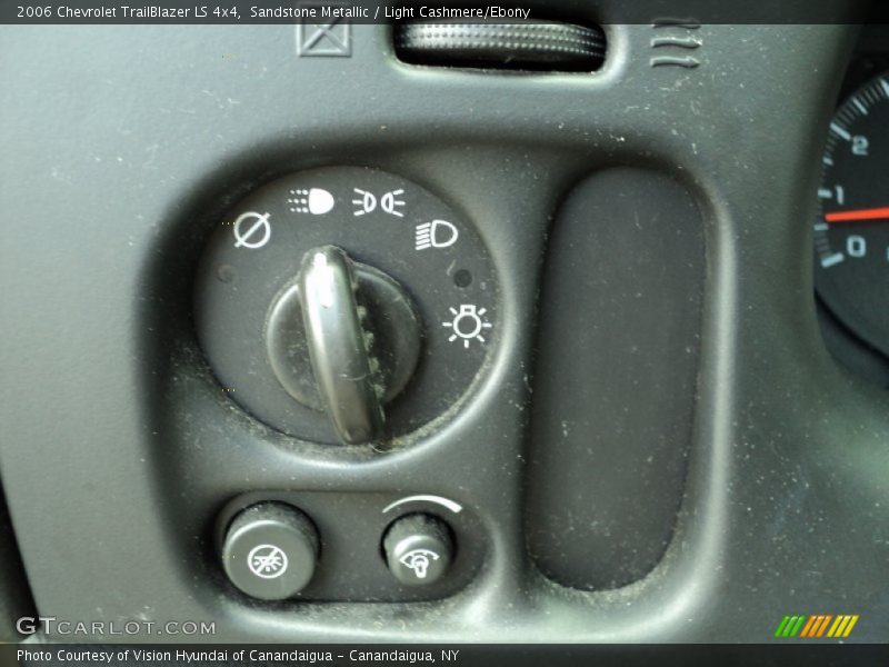 Sandstone Metallic / Light Cashmere/Ebony 2006 Chevrolet TrailBlazer LS 4x4