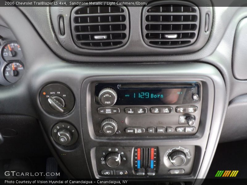 Sandstone Metallic / Light Cashmere/Ebony 2006 Chevrolet TrailBlazer LS 4x4