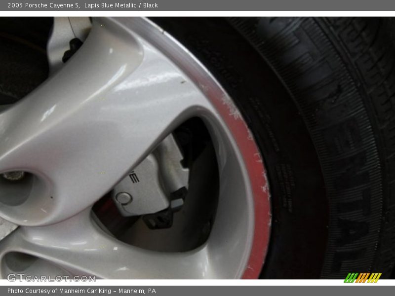 Lapis Blue Metallic / Black 2005 Porsche Cayenne S