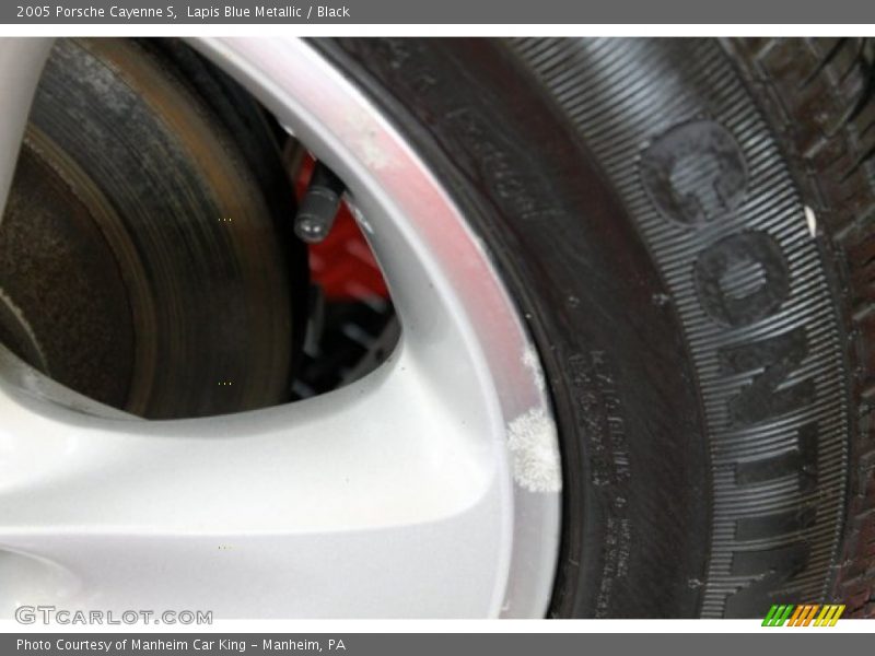 Lapis Blue Metallic / Black 2005 Porsche Cayenne S