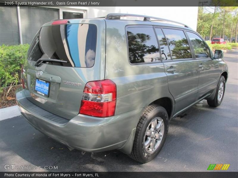 Oasis Green Pearl / Ivory 2005 Toyota Highlander V6