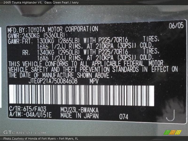 Oasis Green Pearl / Ivory 2005 Toyota Highlander V6