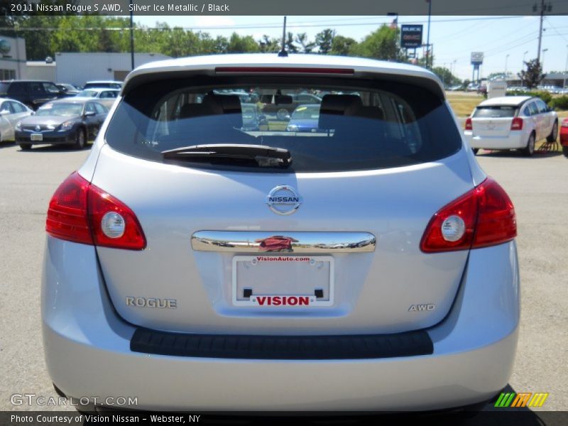 Silver Ice Metallic / Black 2011 Nissan Rogue S AWD