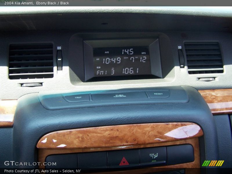 Ebony Black / Black 2004 Kia Amanti