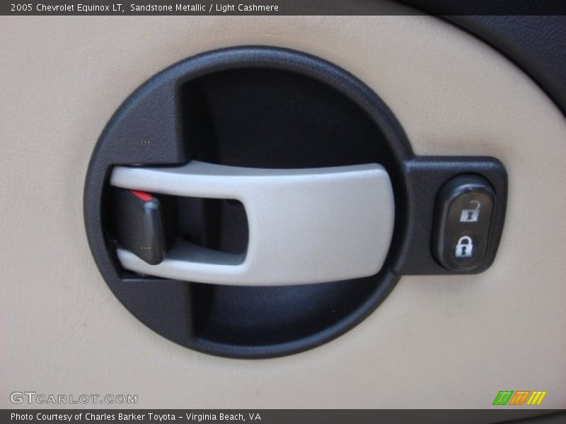 Sandstone Metallic / Light Cashmere 2005 Chevrolet Equinox LT