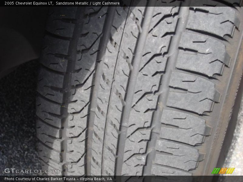Sandstone Metallic / Light Cashmere 2005 Chevrolet Equinox LT