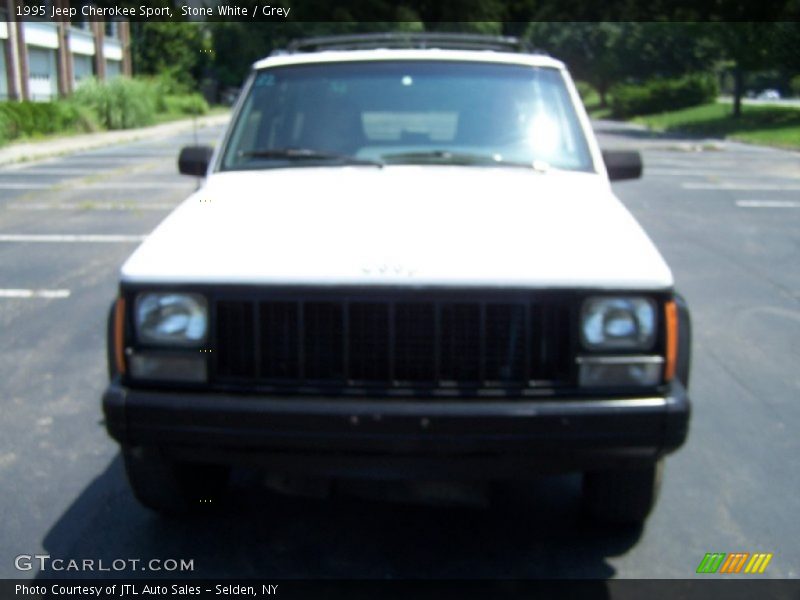 Stone White / Grey 1995 Jeep Cherokee Sport