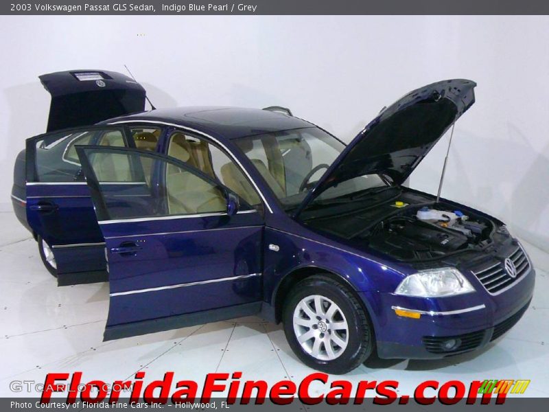 Indigo Blue Pearl / Grey 2003 Volkswagen Passat GLS Sedan