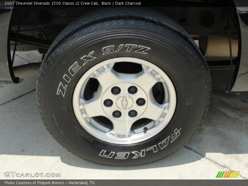 Black / Dark Charcoal 2007 Chevrolet Silverado 1500 Classic LS Crew Cab