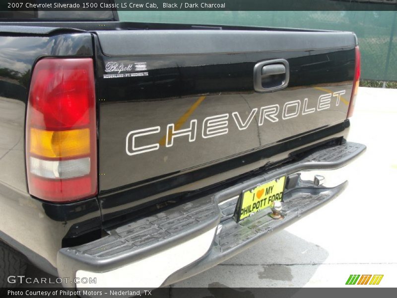Black / Dark Charcoal 2007 Chevrolet Silverado 1500 Classic LS Crew Cab
