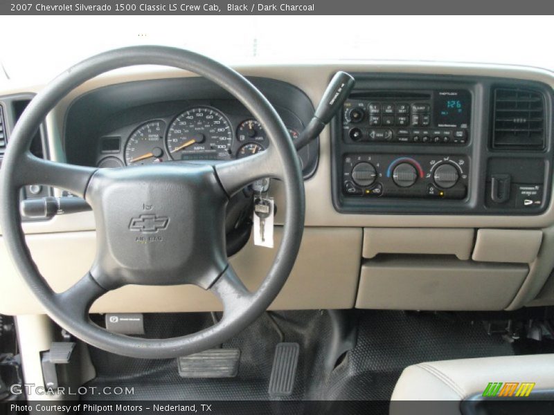 Black / Dark Charcoal 2007 Chevrolet Silverado 1500 Classic LS Crew Cab