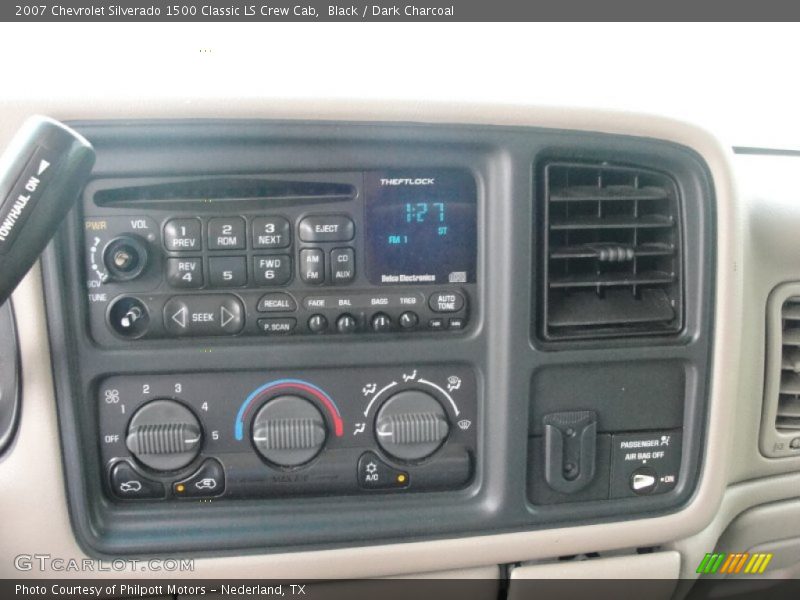 Black / Dark Charcoal 2007 Chevrolet Silverado 1500 Classic LS Crew Cab