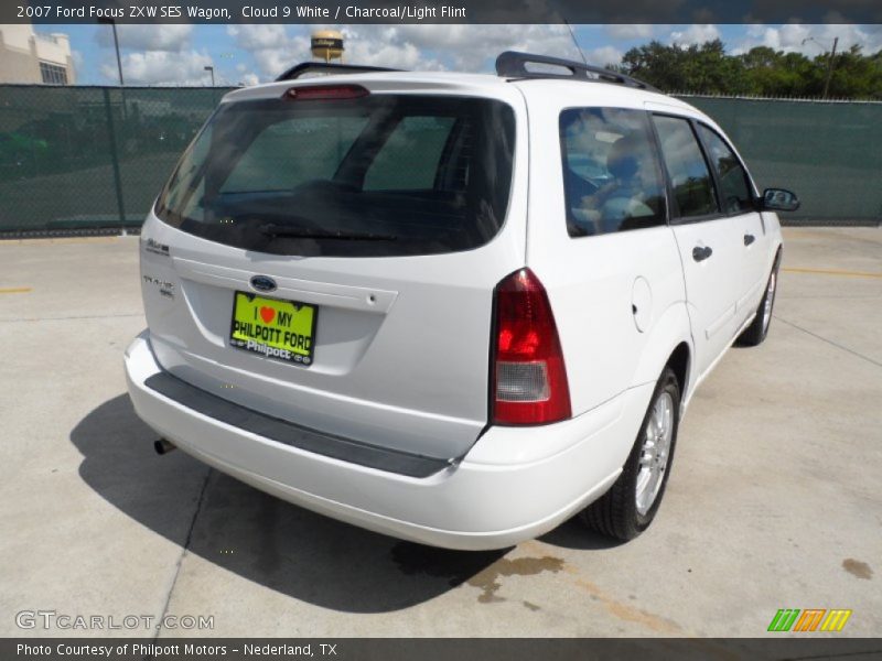 Cloud 9 White / Charcoal/Light Flint 2007 Ford Focus ZXW SES Wagon