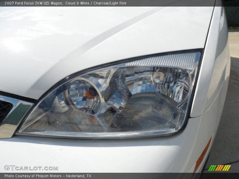 Cloud 9 White / Charcoal/Light Flint 2007 Ford Focus ZXW SES Wagon