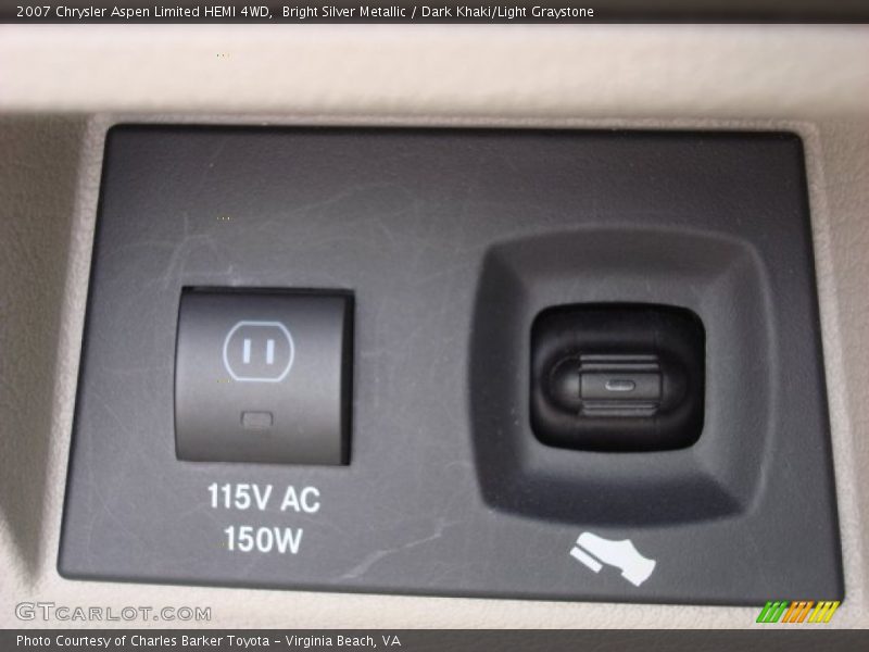 Bright Silver Metallic / Dark Khaki/Light Graystone 2007 Chrysler Aspen Limited HEMI 4WD