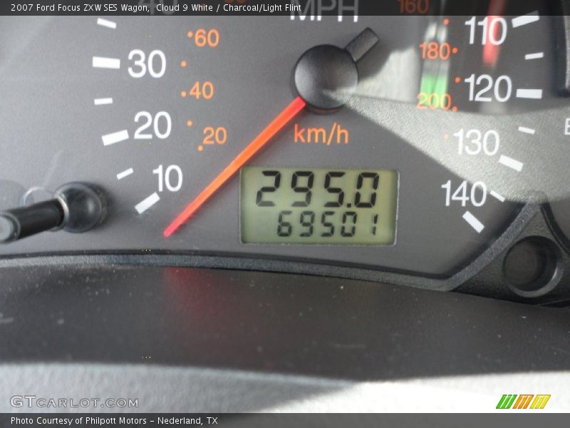 Cloud 9 White / Charcoal/Light Flint 2007 Ford Focus ZXW SES Wagon