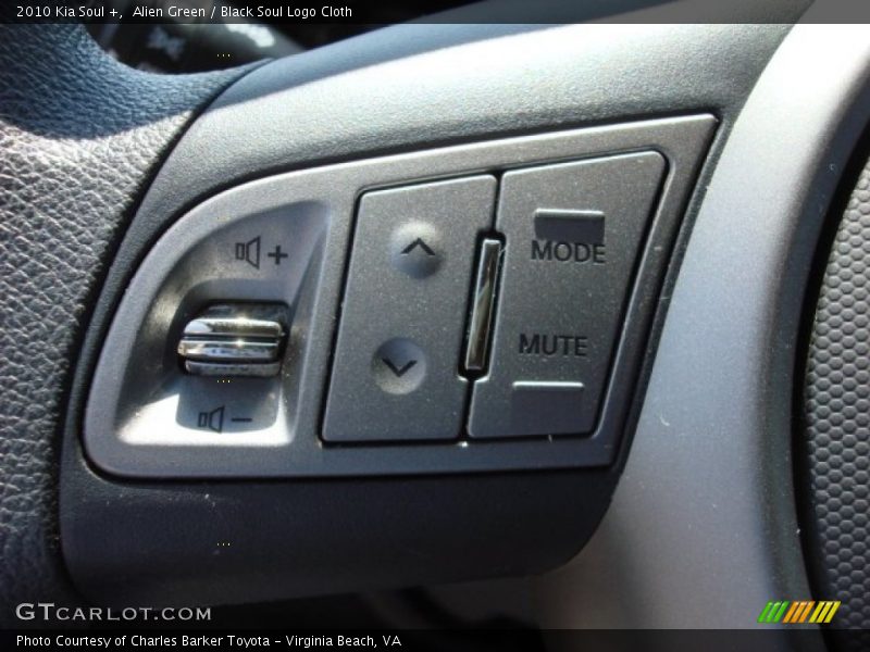 Alien Green / Black Soul Logo Cloth 2010 Kia Soul +