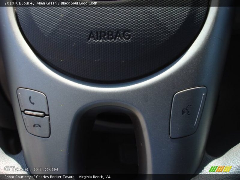 Alien Green / Black Soul Logo Cloth 2010 Kia Soul +