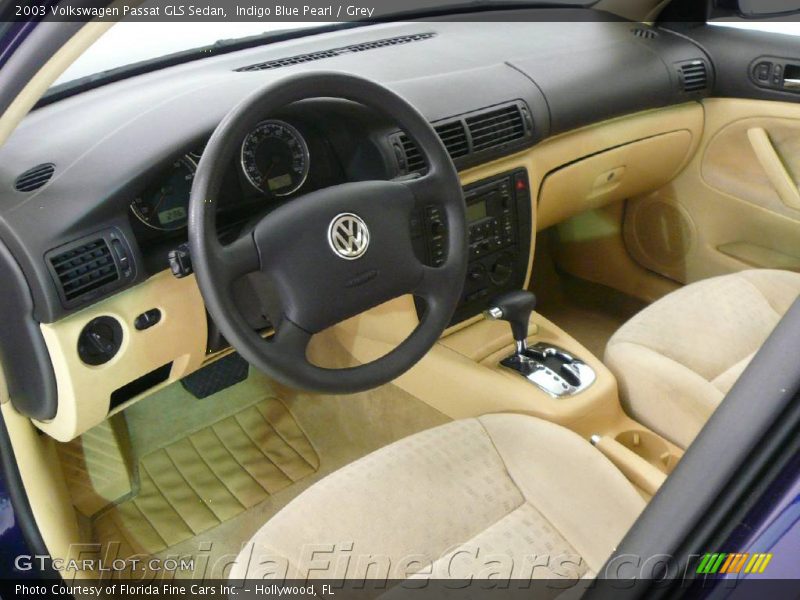 Indigo Blue Pearl / Grey 2003 Volkswagen Passat GLS Sedan