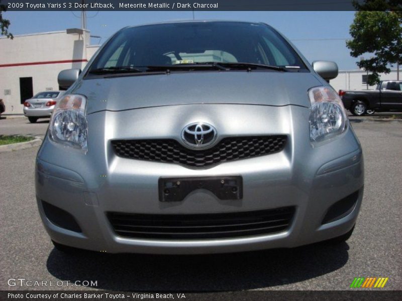 Meteorite Metallic / Dark Charcoal 2009 Toyota Yaris S 3 Door Liftback