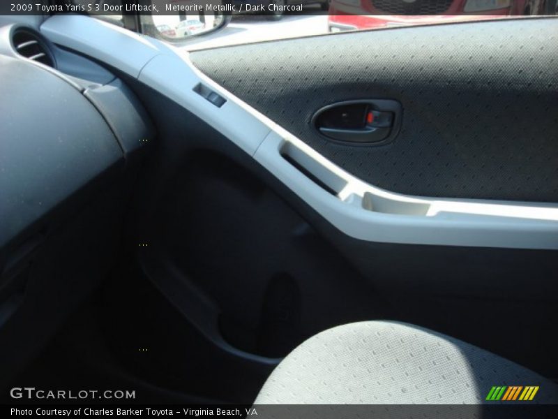 Meteorite Metallic / Dark Charcoal 2009 Toyota Yaris S 3 Door Liftback
