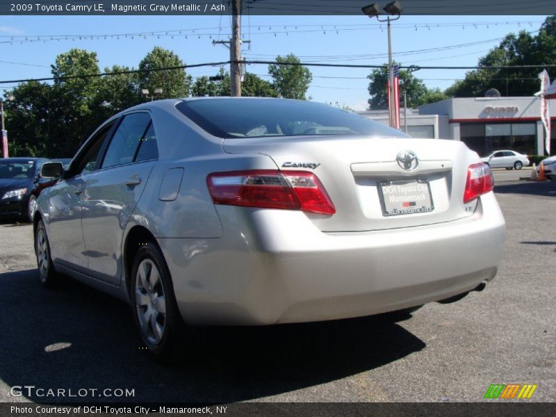 Magnetic Gray Metallic / Ash 2009 Toyota Camry LE