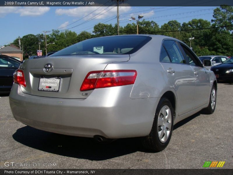 Magnetic Gray Metallic / Ash 2009 Toyota Camry LE
