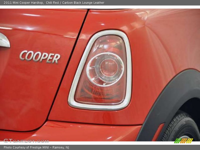 Chili Red / Carbon Black Lounge Leather 2011 Mini Cooper Hardtop