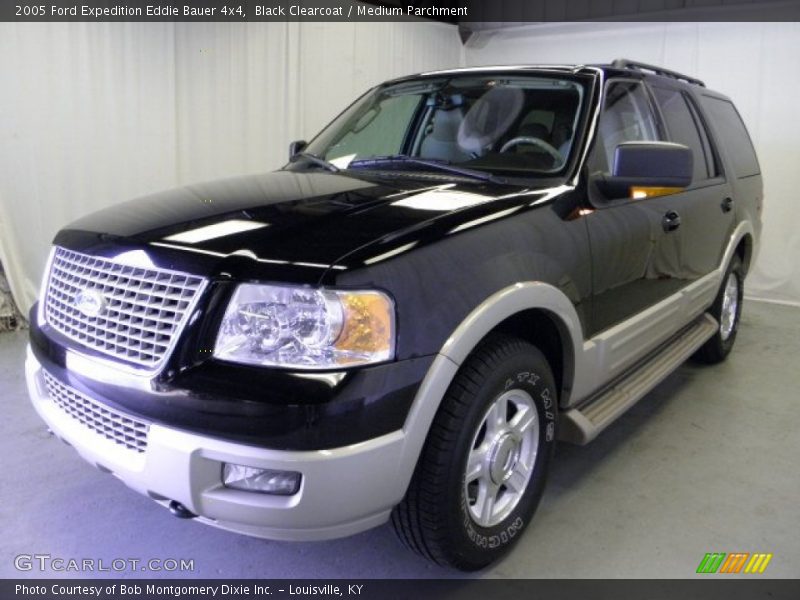 Black Clearcoat / Medium Parchment 2005 Ford Expedition Eddie Bauer 4x4