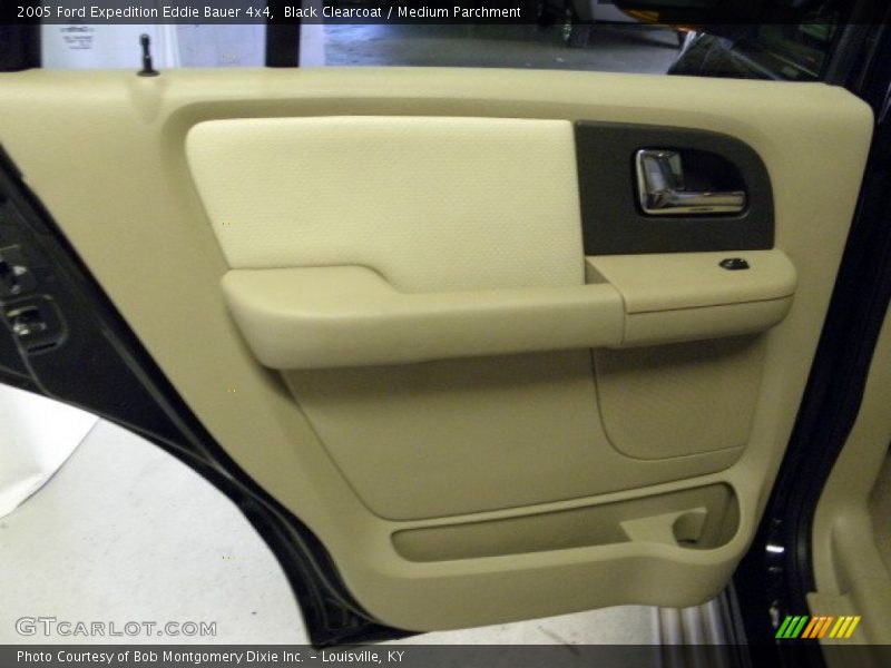 Black Clearcoat / Medium Parchment 2005 Ford Expedition Eddie Bauer 4x4