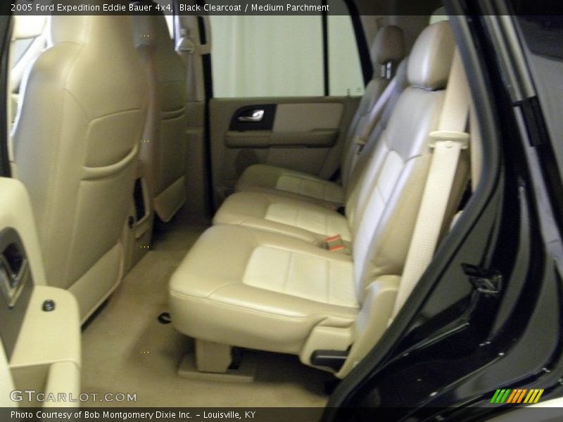 Black Clearcoat / Medium Parchment 2005 Ford Expedition Eddie Bauer 4x4