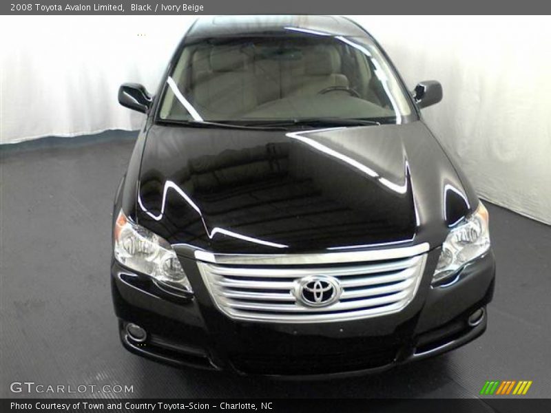 Black / Ivory Beige 2008 Toyota Avalon Limited