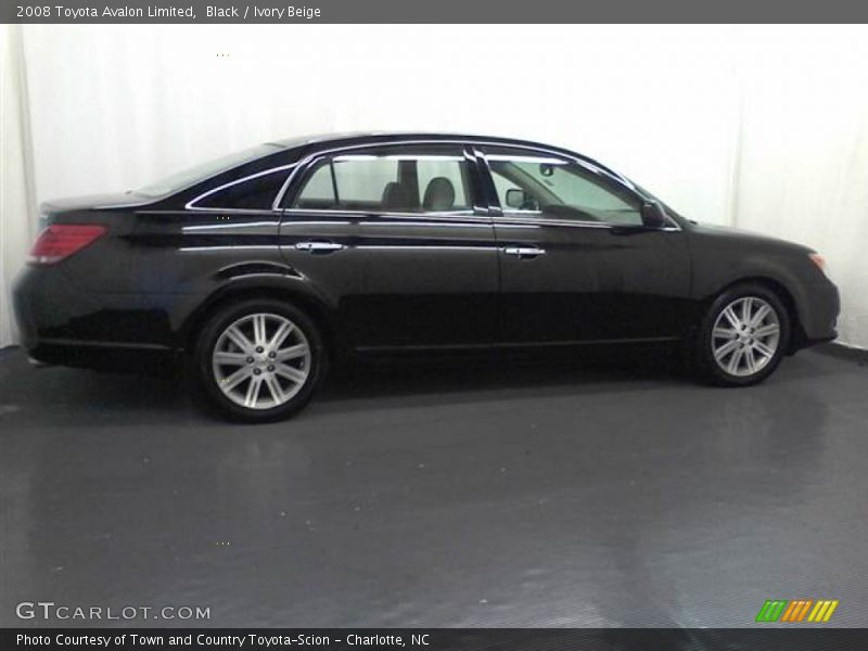 Black / Ivory Beige 2008 Toyota Avalon Limited