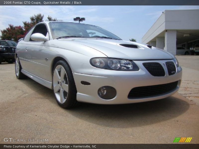 Front 3/4 View of 2006 GTO Coupe