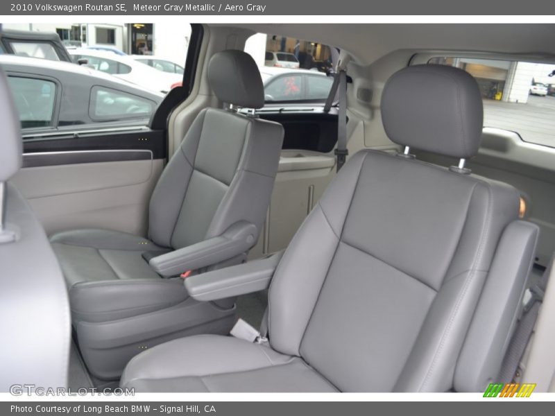 Meteor Gray Metallic / Aero Gray 2010 Volkswagen Routan SE