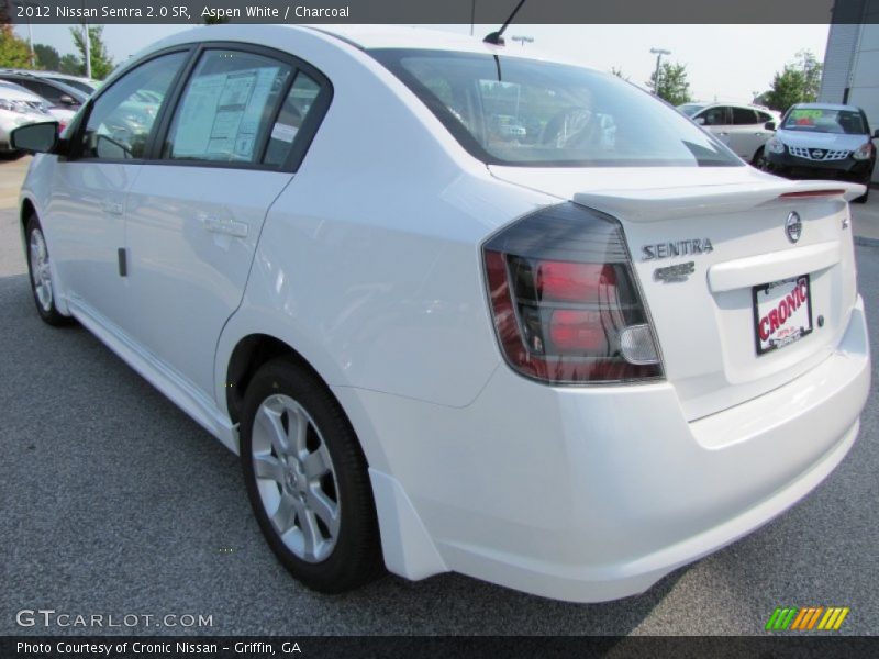 Aspen White / Charcoal 2012 Nissan Sentra 2.0 SR