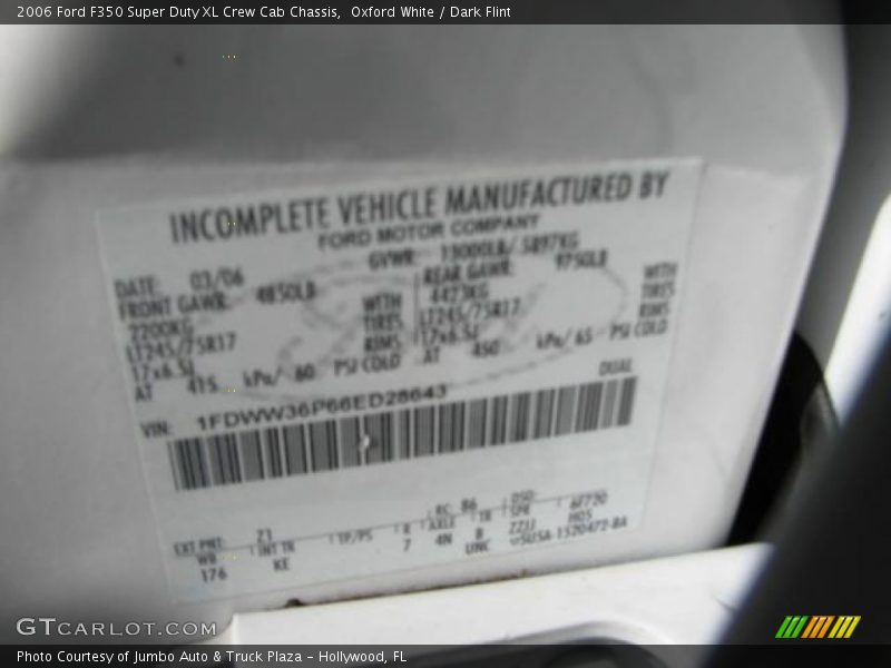2006 F350 Super Duty XL Crew Cab Chassis Oxford White Color Code Z1