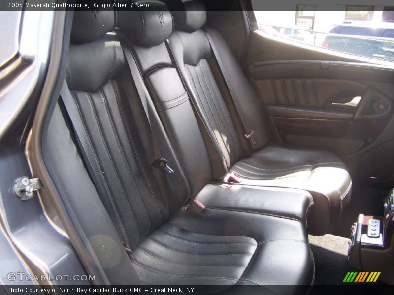  2005 Quattroporte  Nero Interior