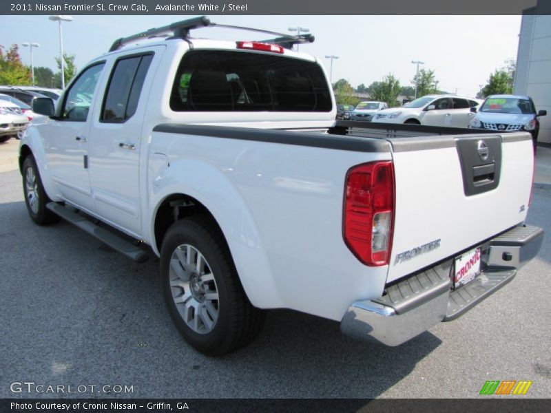 Avalanche White / Steel 2011 Nissan Frontier SL Crew Cab