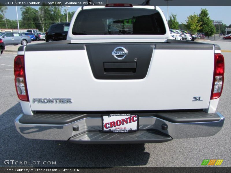 Avalanche White / Steel 2011 Nissan Frontier SL Crew Cab