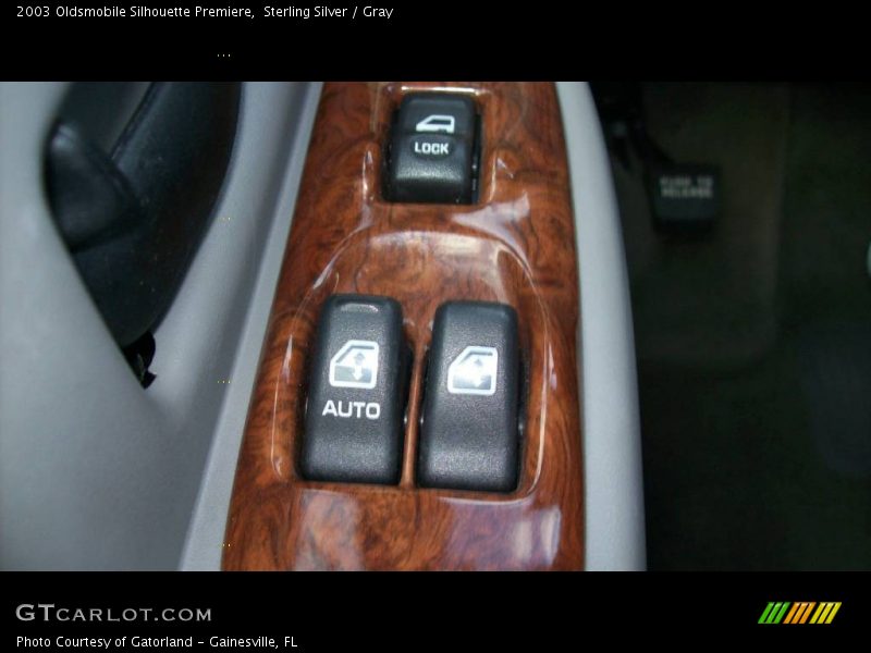 Sterling Silver / Gray 2003 Oldsmobile Silhouette Premiere