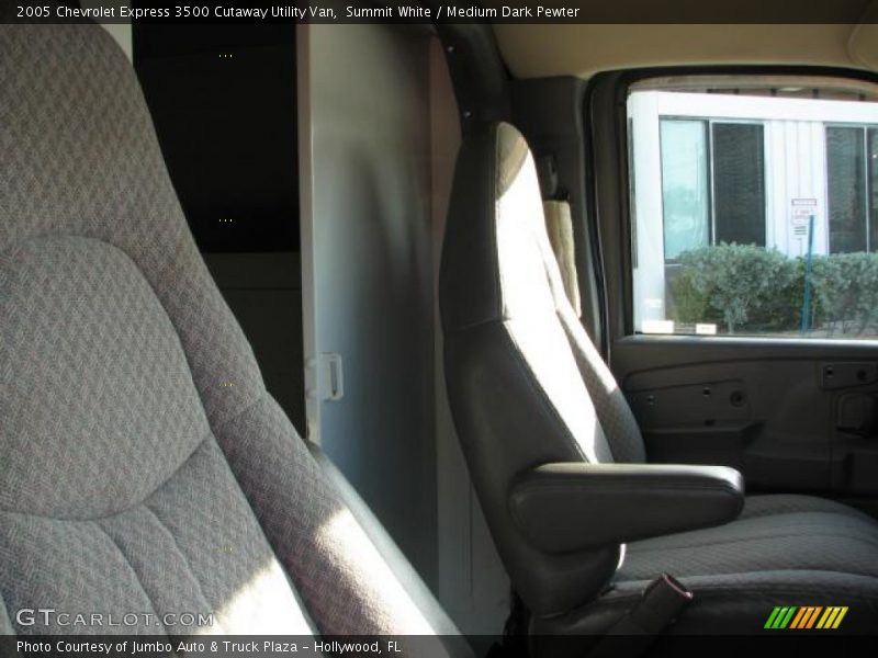 Summit White / Medium Dark Pewter 2005 Chevrolet Express 3500 Cutaway Utility Van