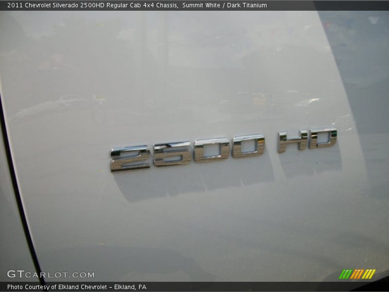  2011 Silverado 2500HD Regular Cab 4x4 Chassis Logo