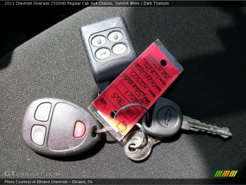 Summit White / Dark Titanium 2011 Chevrolet Silverado 2500HD Regular Cab 4x4 Chassis