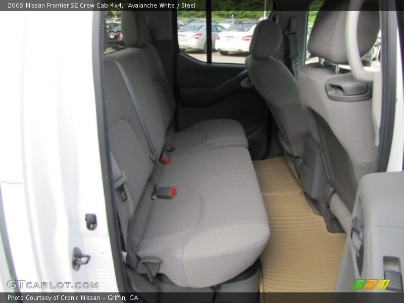 Avalanche White / Steel 2009 Nissan Frontier SE Crew Cab 4x4