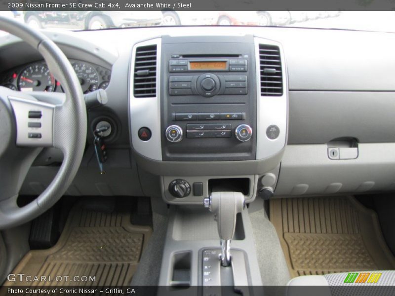 Avalanche White / Steel 2009 Nissan Frontier SE Crew Cab 4x4